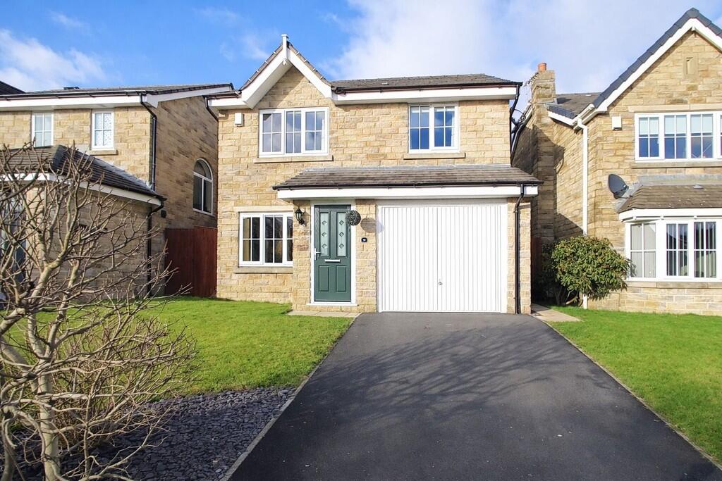 Main image of property: Oakhall Park, Thornton, Bradford