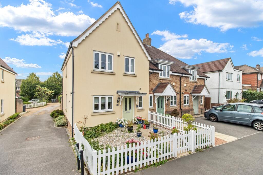Main image of property: Rose Place, Crowborough, East Sussex, TN6