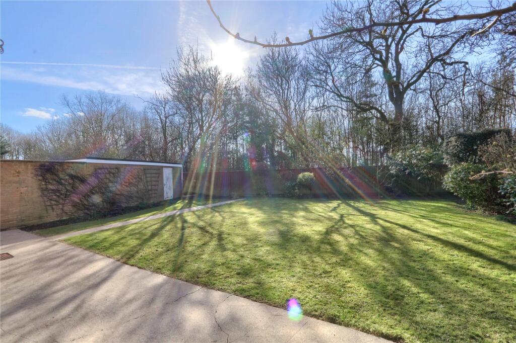 Willow Drive, Normanby photo 3