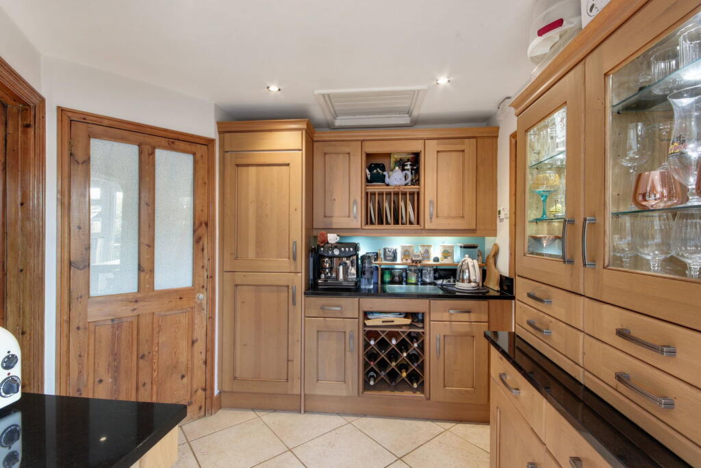 Rabbits Road, South Darenth, Dartford, DA4 9JZ - View 6
