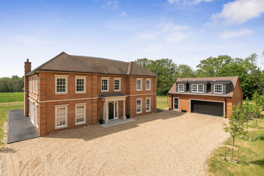 Main image of property: Roundstreet Common, Wisborough Green, RH14