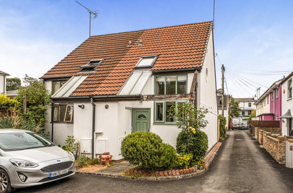 Main image of property: Commercial Street, Cheltenham, Gloucestershire