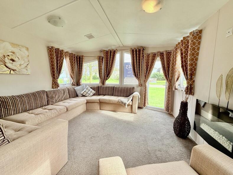 Main image of property: Breydon Water Holiday Park