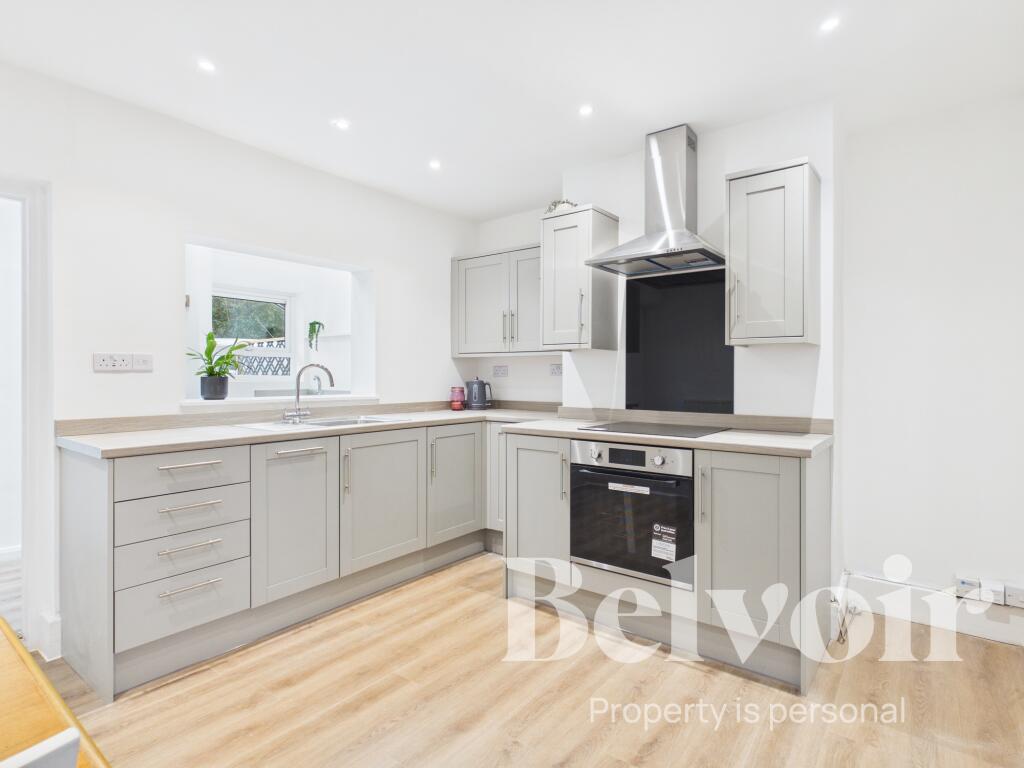 Fairview, Ketley Bank, Telford, TF2 photo 3