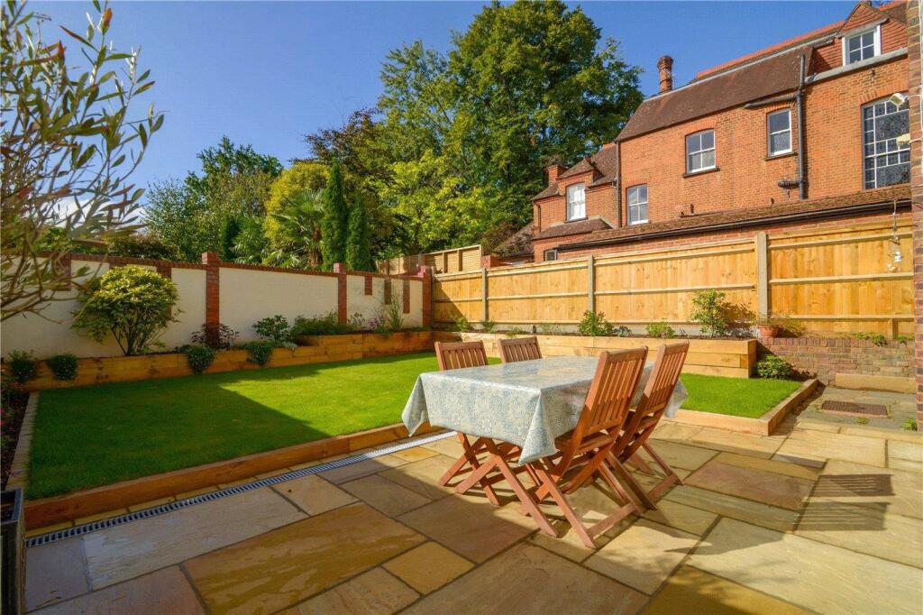 House in Twickenham - View 5
