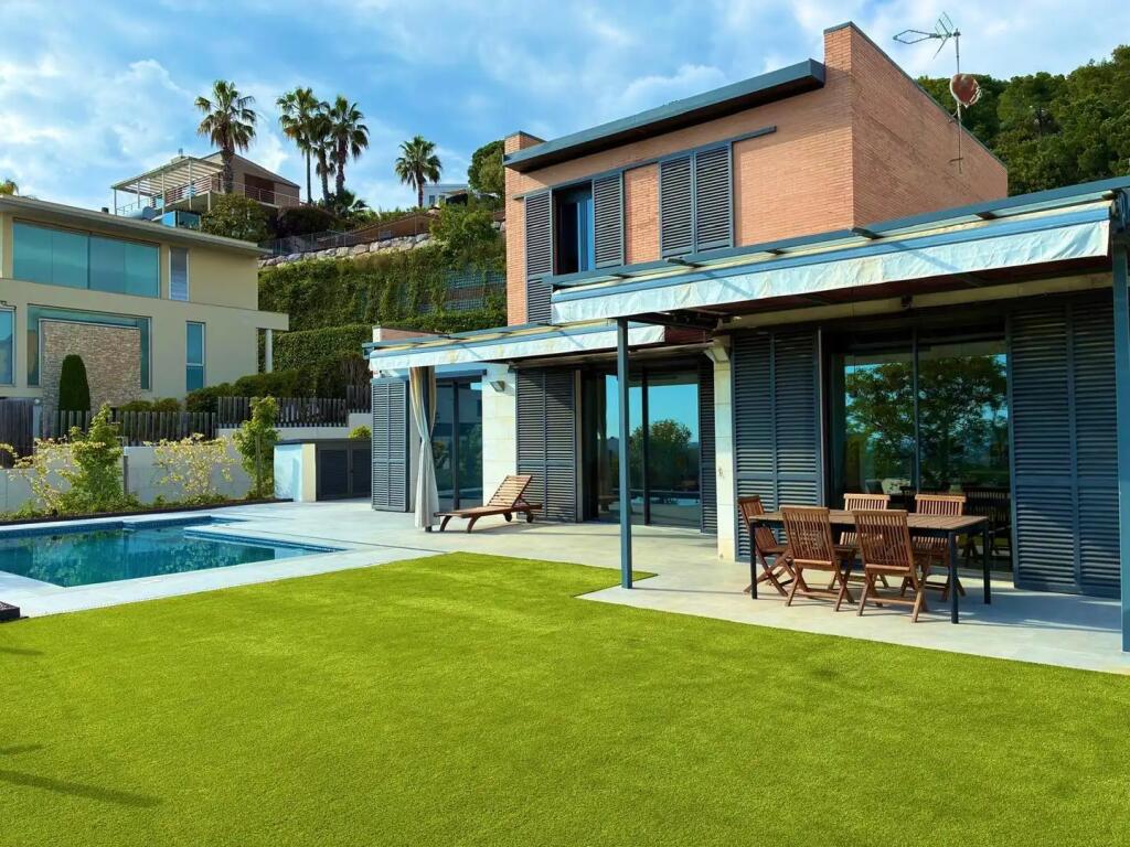 Main image of property: Catalonia, Barcelona, Sant Vicenc de Montalt