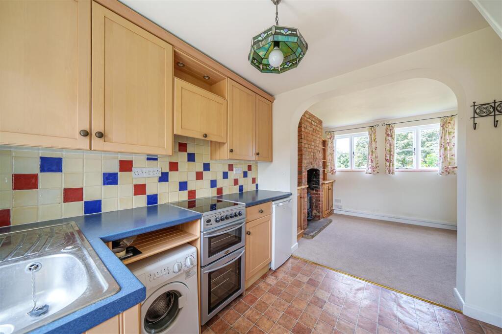 House in Guildford - View 5