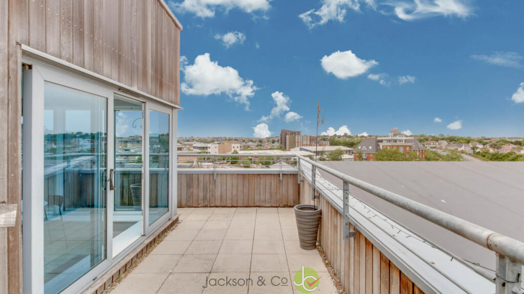 Main image of property: Quayside Drive, Colchester, CO2