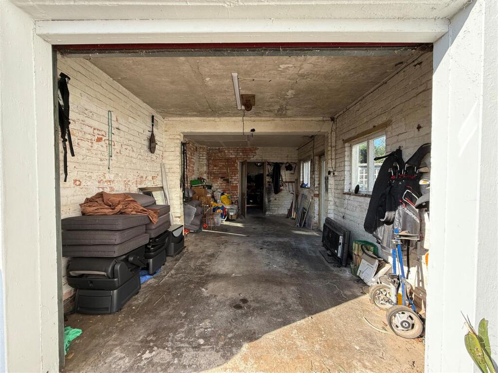 Additional image 25 of Gateley Road, Oldbury