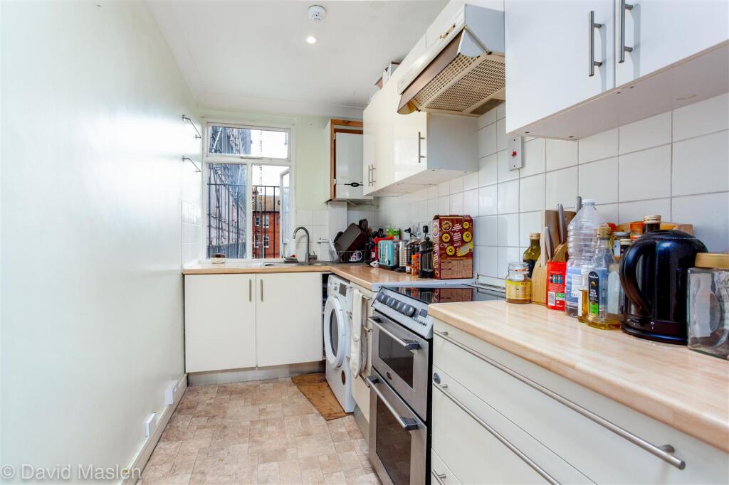Apartment in Brighton - View 4