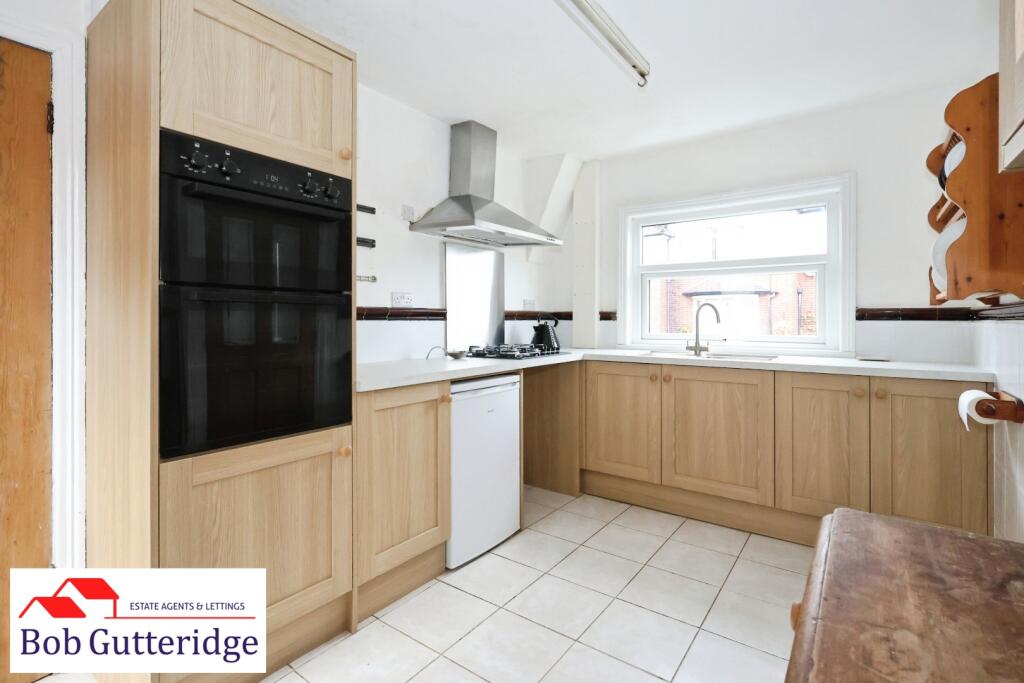 House in Newcastle-under-Lyme, Porthill - View 4