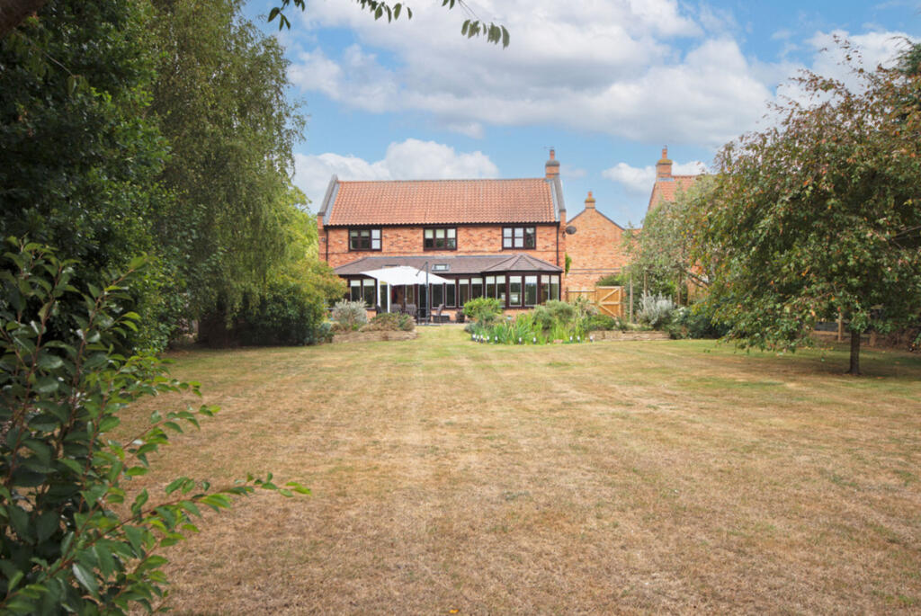 Old Grantham Road, Whatton, Nottingham, NG13 photo 3