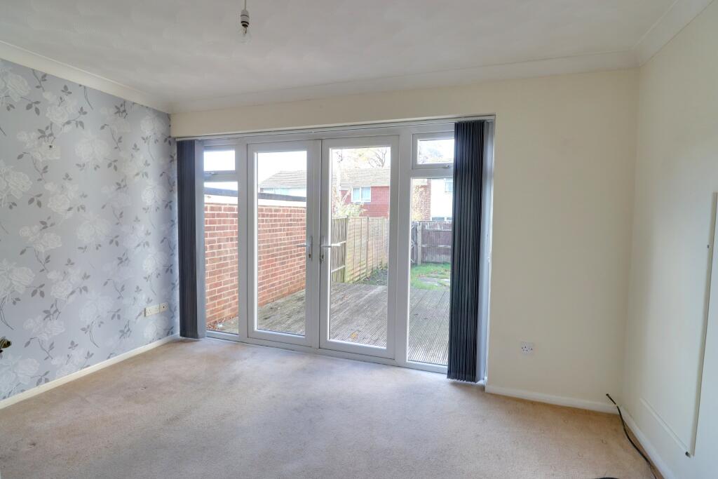 House in Waterlooville, Purbrook - View 2