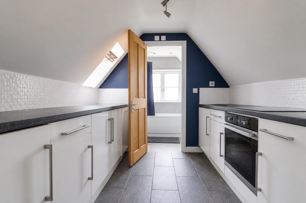 Apartment in Braintree, George Yard And The Market Place - More