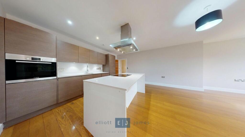 Apartment in Epping Forest, Grange Hill, Chigwell - View 4
