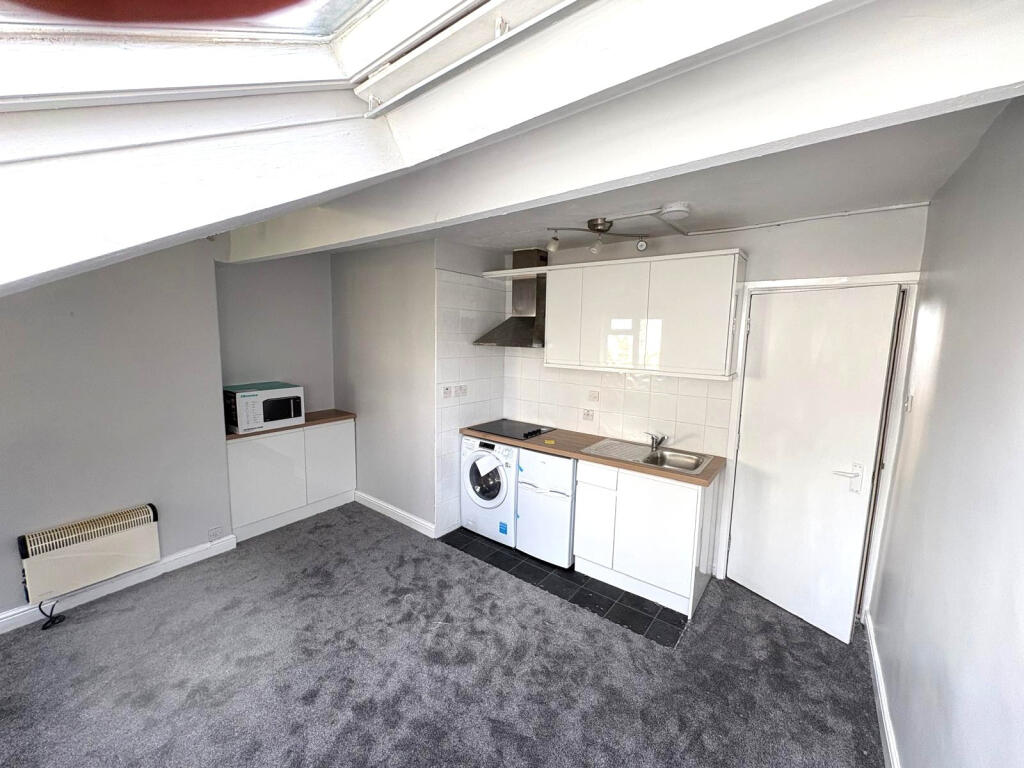 Apartment in Leeds - View 2