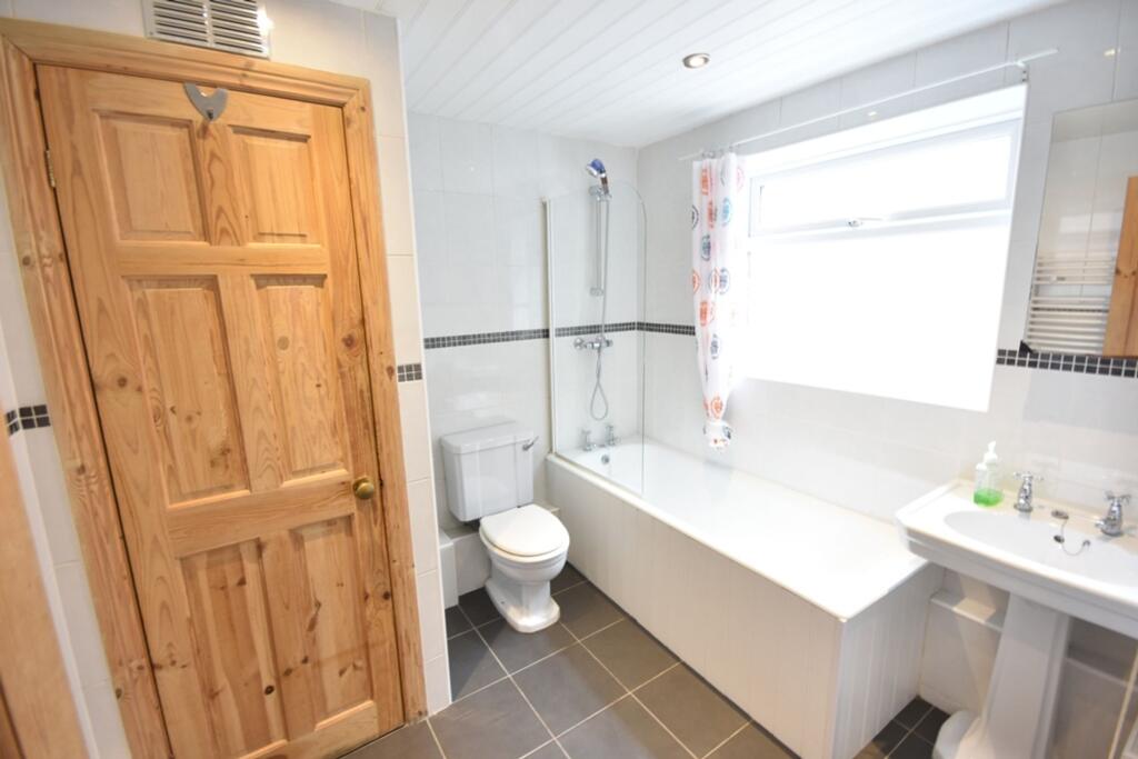 Apartment in Newcastle upon Tyne, Battle Field - More