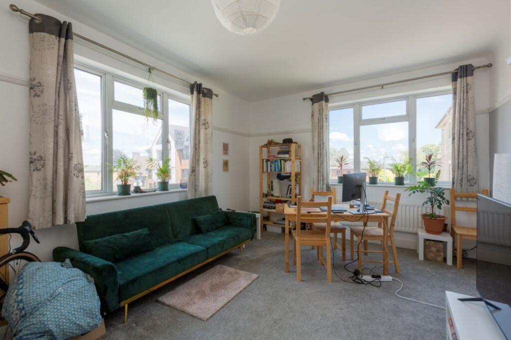 Apartment in Tonbridge - View 4
