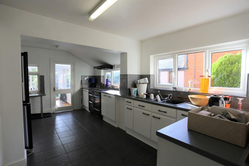 House in Ipswich - View 2