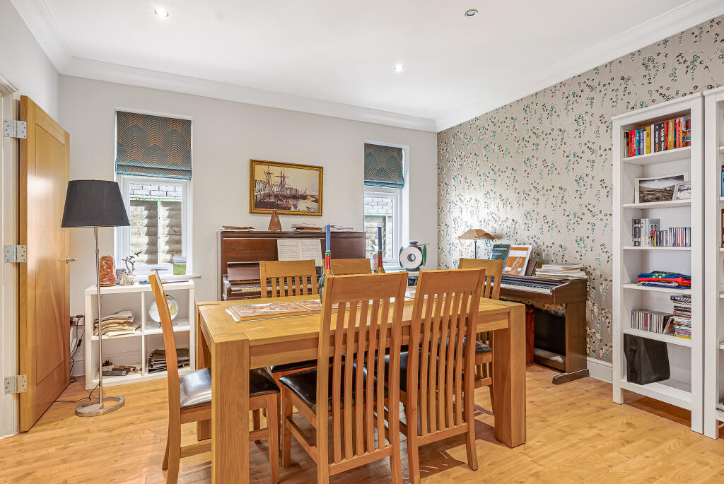 Additional image 15 of Lemsford Road, St Albans, AL1