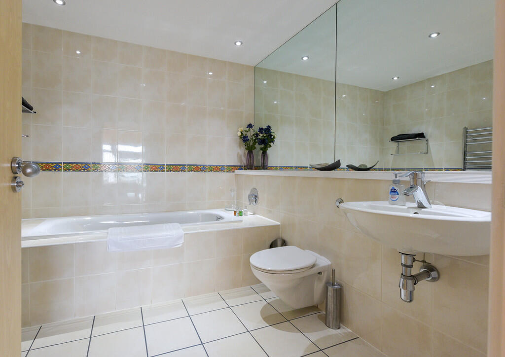 4 bedroom penthouse for rent
