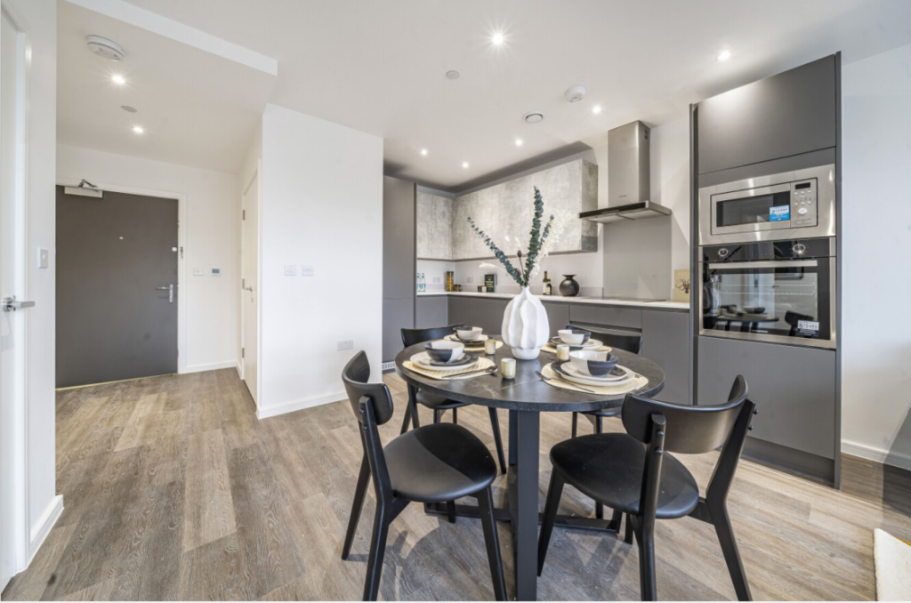 Apartment in London - View 2