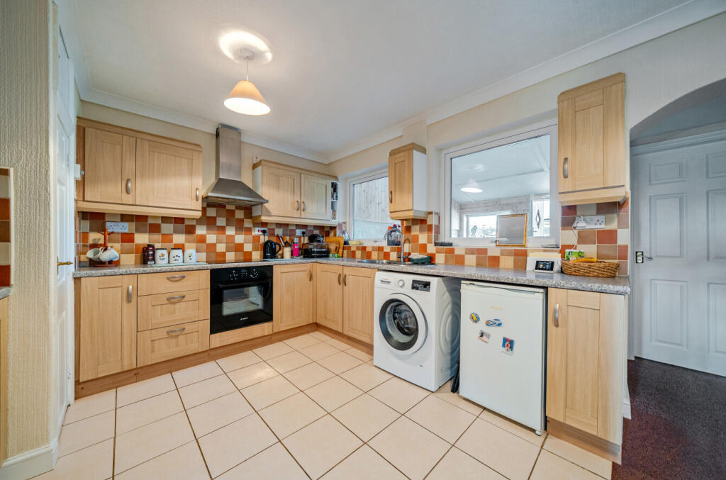Maes Hafren, Caersws, Powys, SY17 photo 4