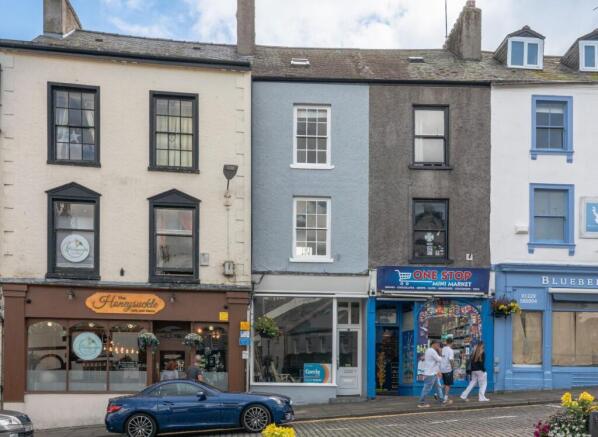 7 Market Place, Ulverston (2 of 2).jpg