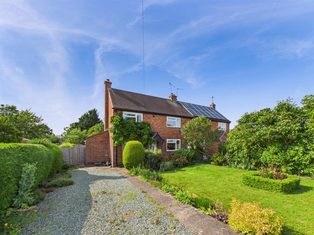 3-bed house on Callow Crescent, Minsterley, Shrewsbury, £239,500