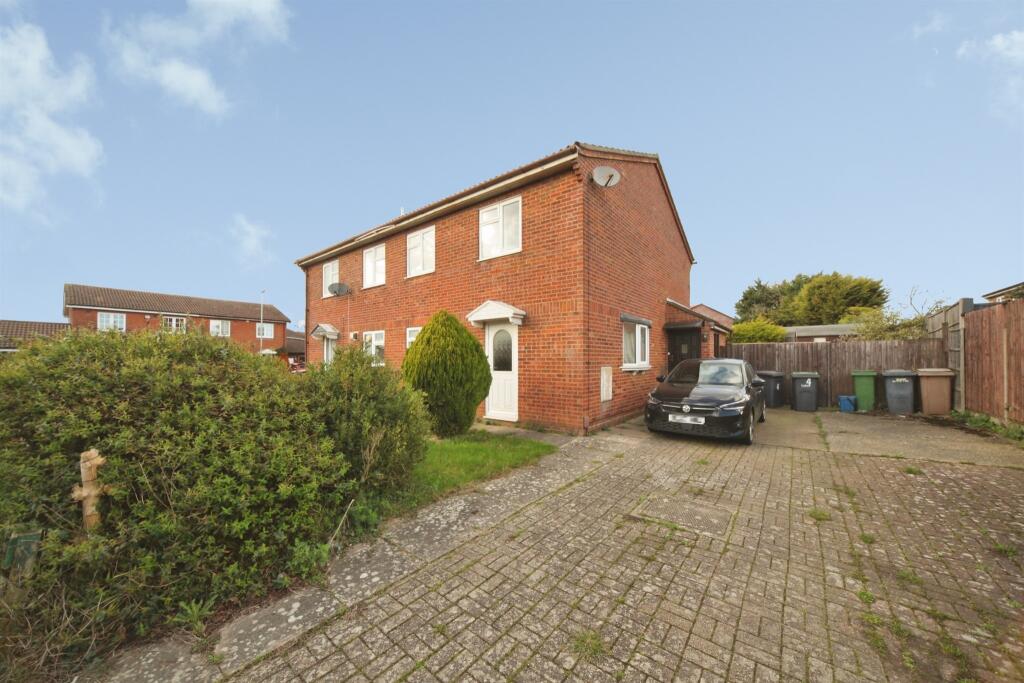 Main image of property: Linbridge Way, Luton