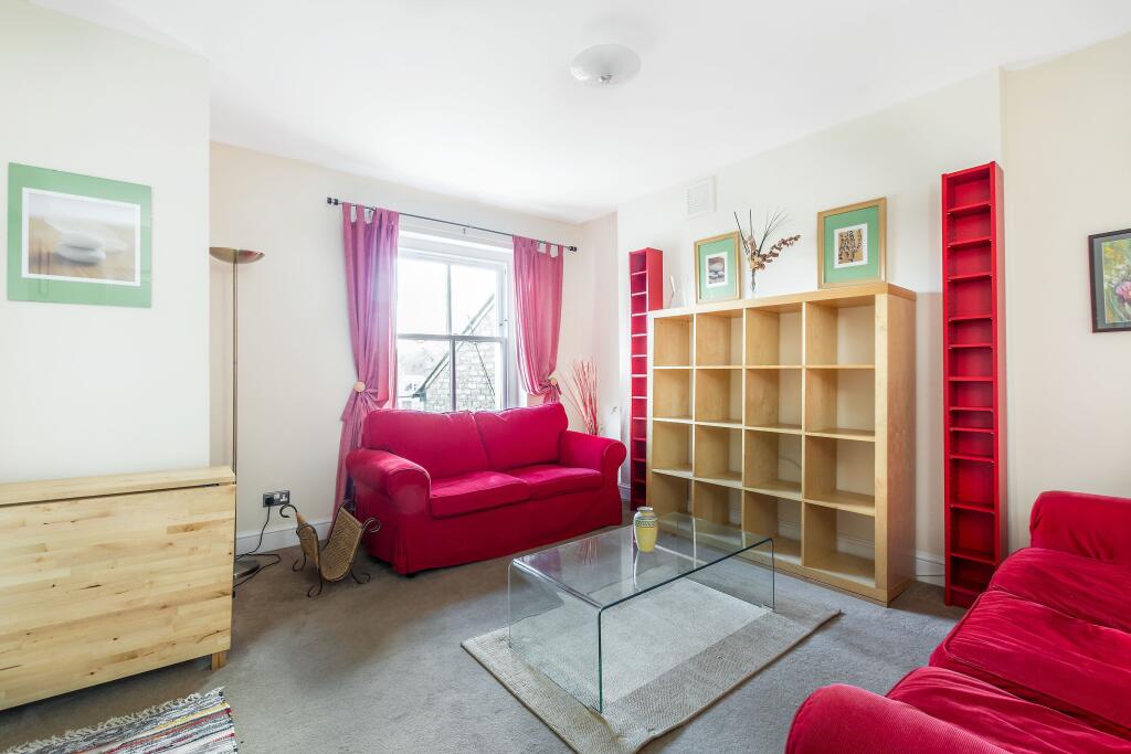 1-bed flat on Holland Road, London, W14, £310,000
