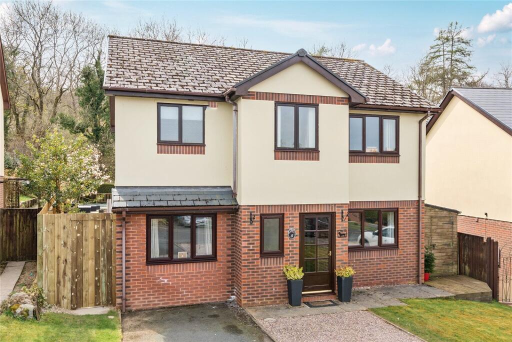 4-bed detached on Gorse Farm Estate, Llandrindod Wells, Powys, £355,000