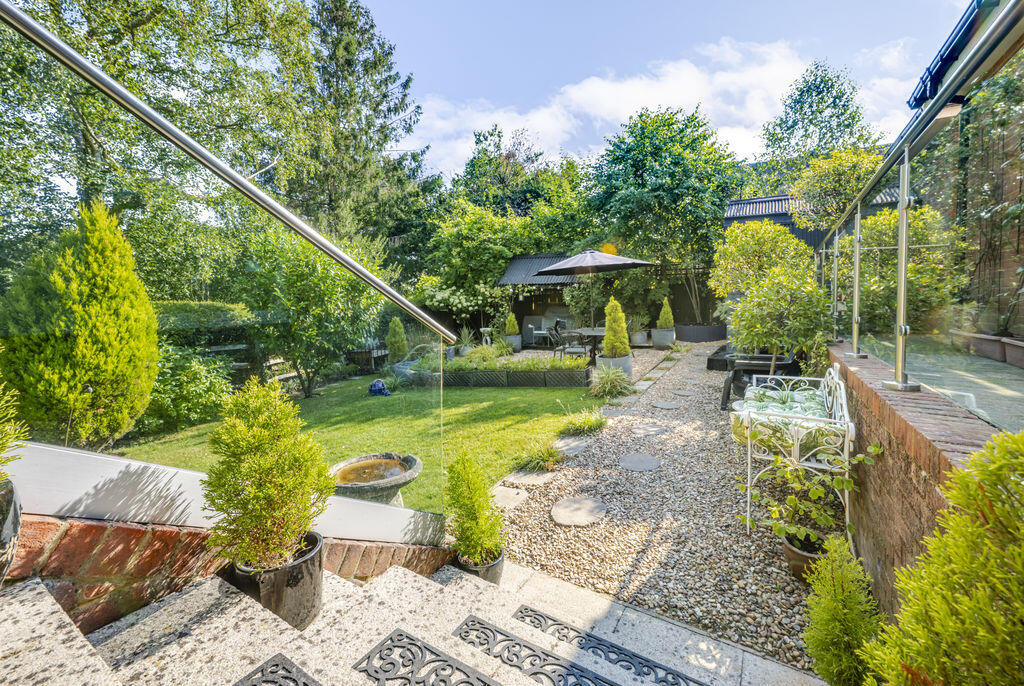 Mantell Close, Newick photo 3