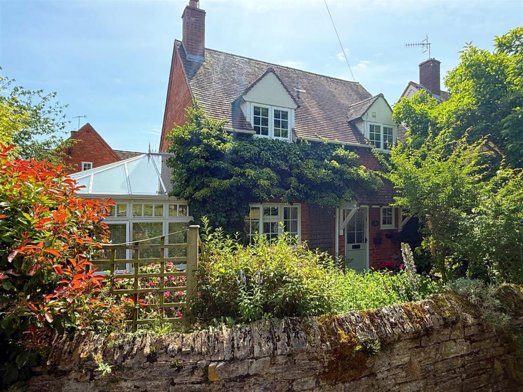 Main image of property: Mill Lane, Broom, Alcester