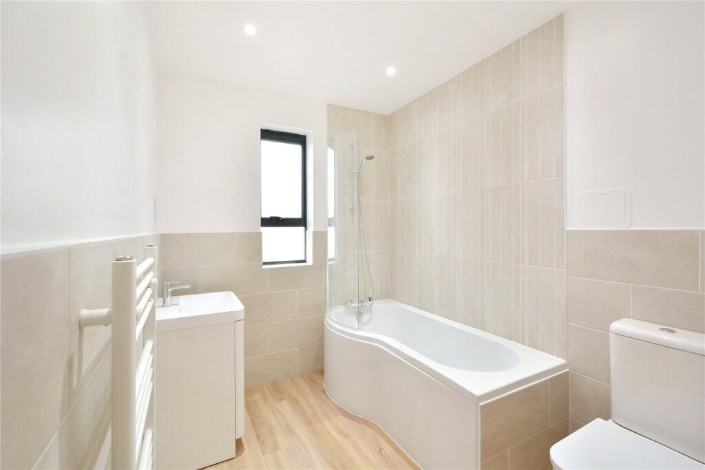 Apartment in London - View 3