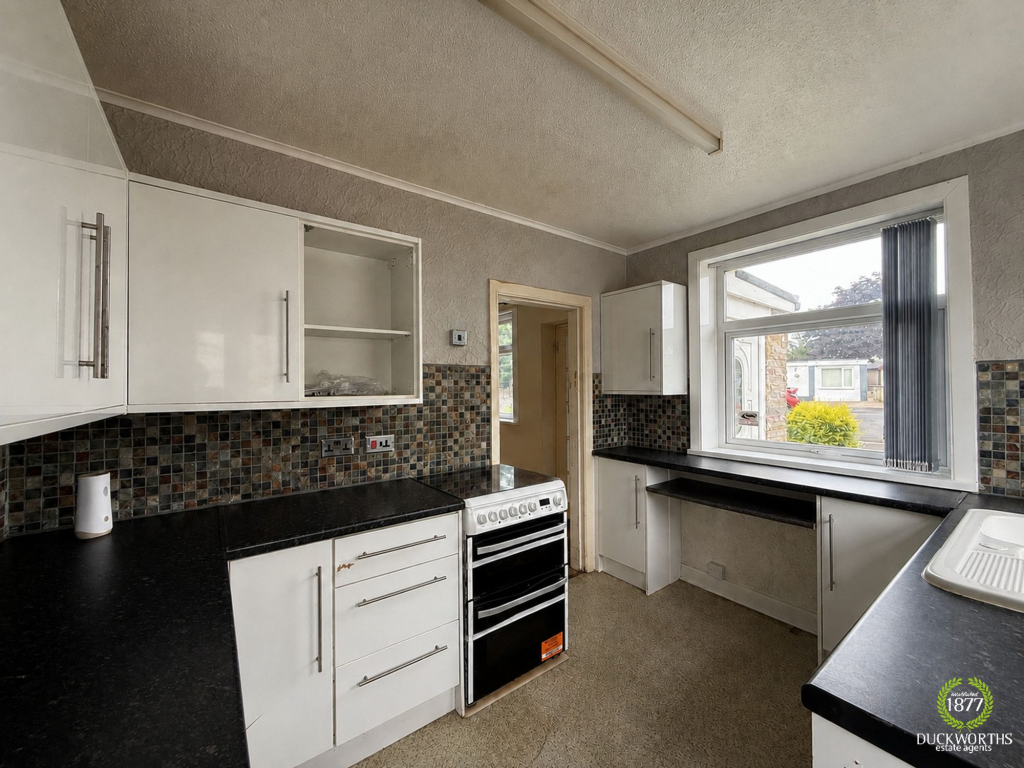 Barn Meadow Crescent, Rishton, BB1 photo 4