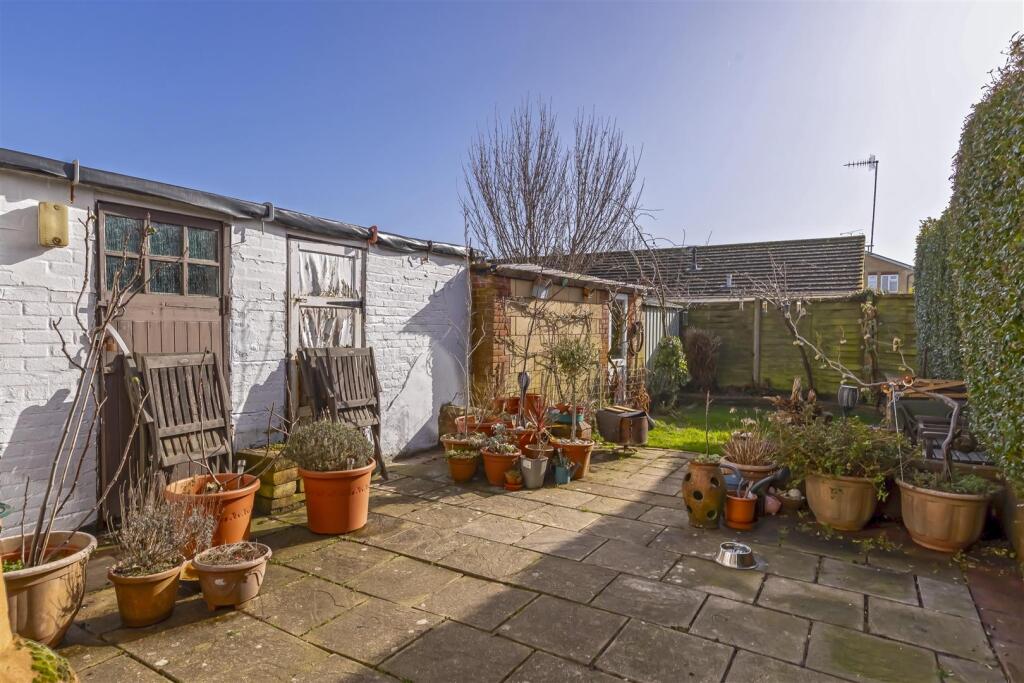 House in Worthing, West Sussex - View 4