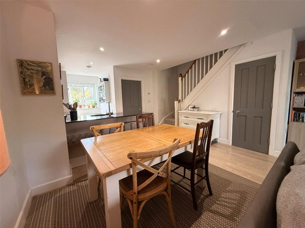 House in Swindon, Burderop Park - More