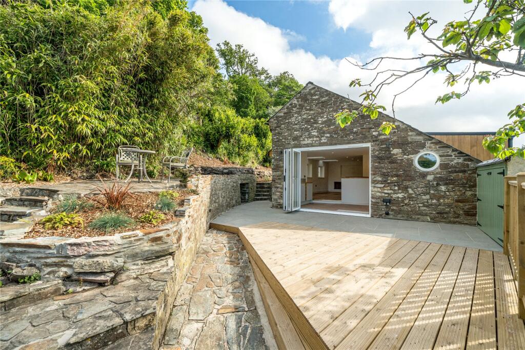 House in Plymouth, Noss Mayo, Newton and Noss - More