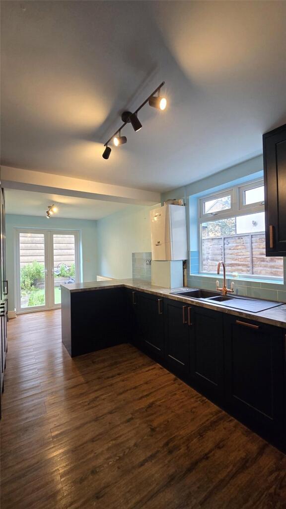 House in London, West Ham - View 2