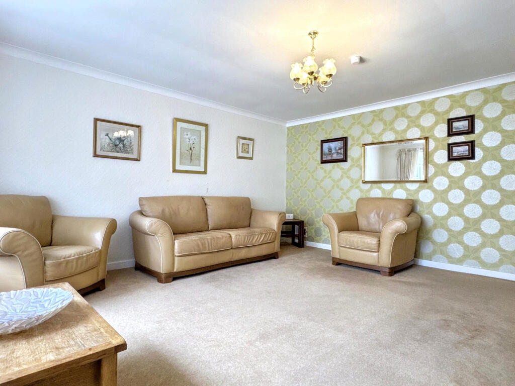 House in South Tyneside, North East - More