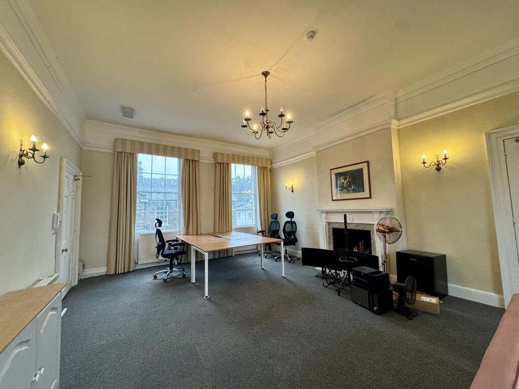 Main image of property: 8 Manchester House 113 Northgate Street, Bury St Edmunds, Suffolk, IP33 1HP