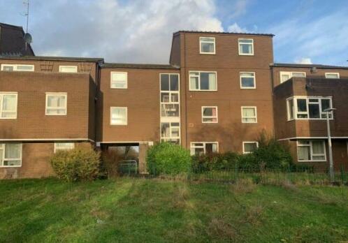 Studio flat on Boulton Grange, Telford, £79,500