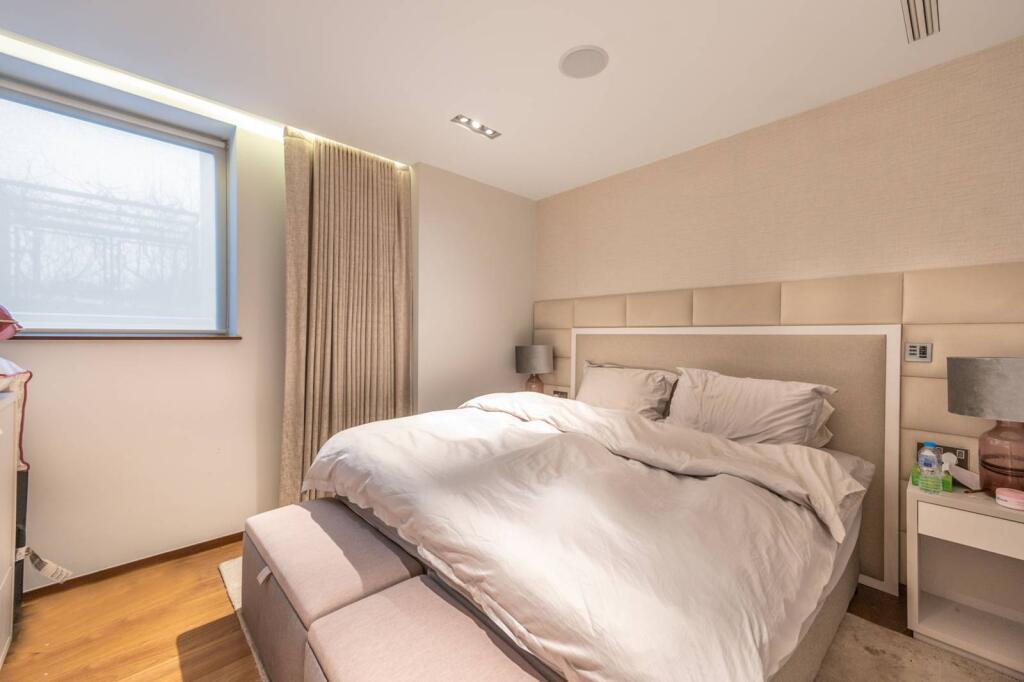 Main image of property: Park Road, St John's Wood, London, NW8