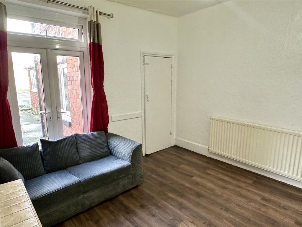 Bowyer Road, Birmingham, West Midlands, B8 photo 4