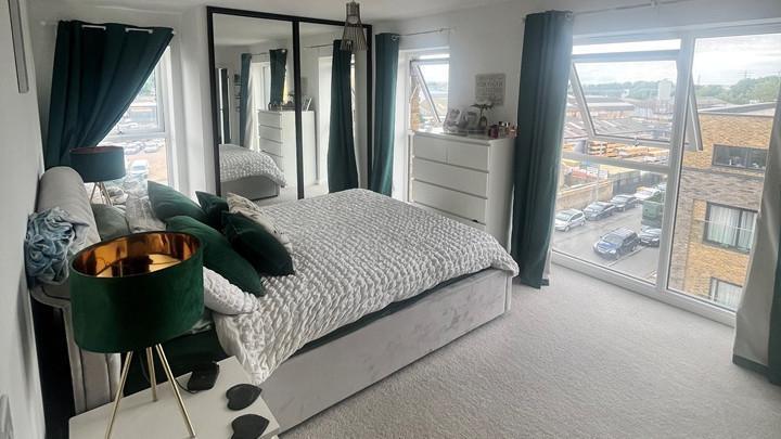 Apartment in Dartford, Kent - More