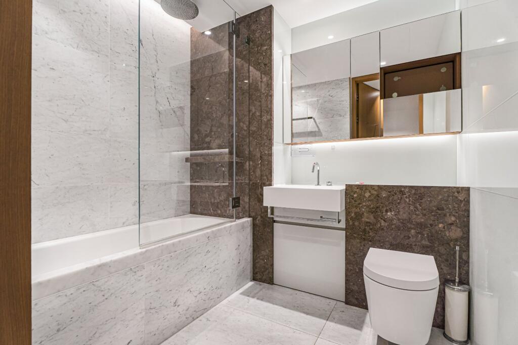 Apartment in London - View 2
