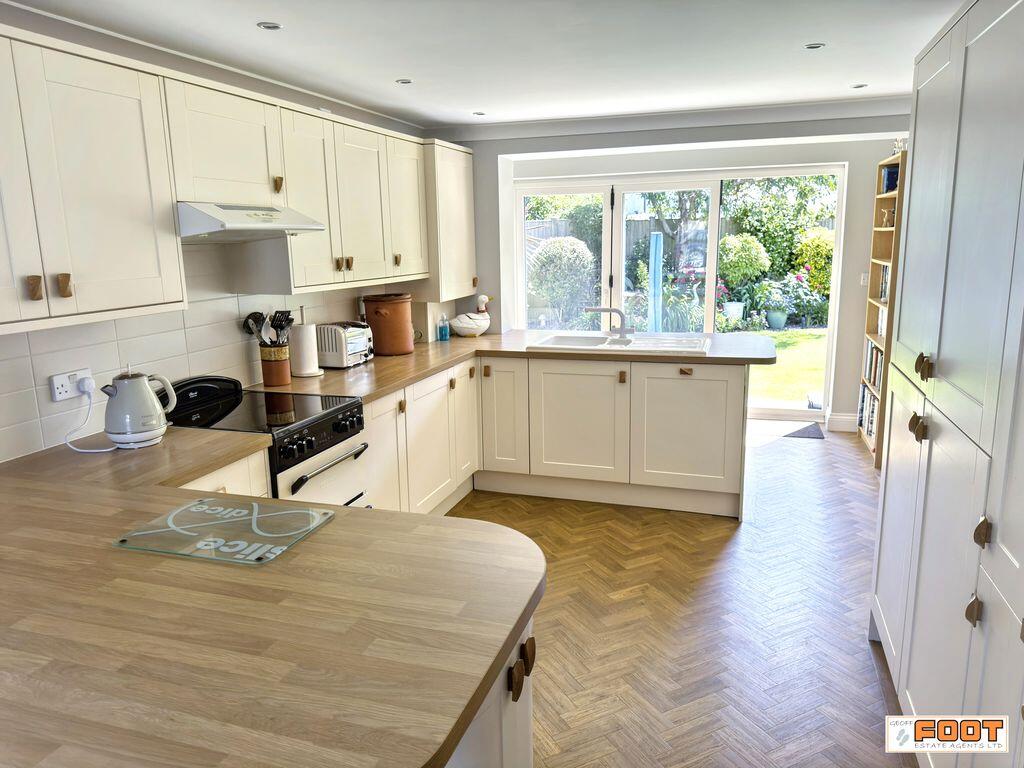 House in Havant, Hampshire - View 3