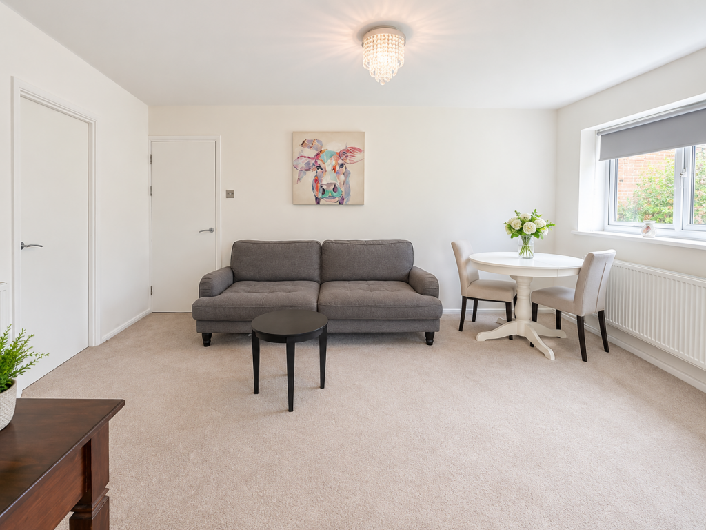 Apartment in St Albans, Batford, Harpenden - View 4