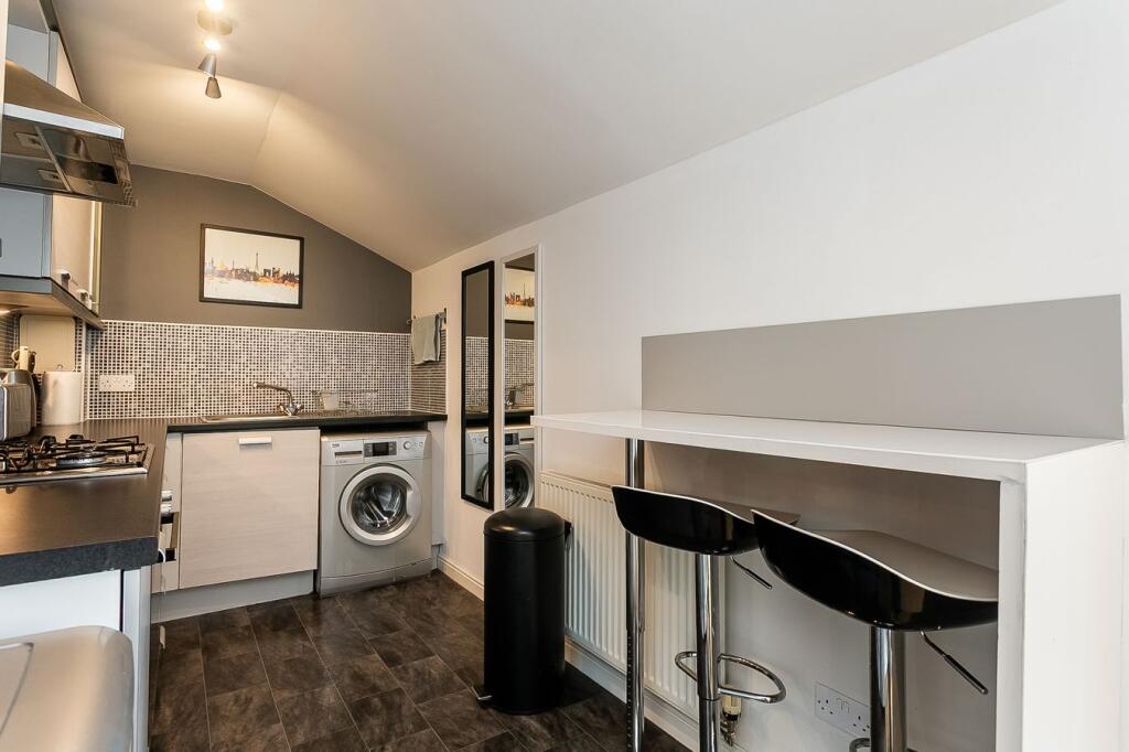 Apartment in Edinburgh, Leith Central - More